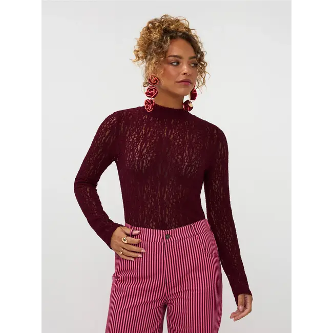 Ydence top roberta burgundy