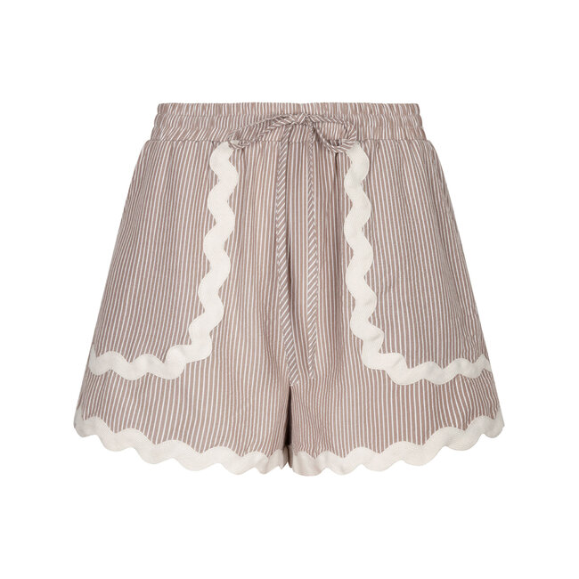 Ydence short isabel sand