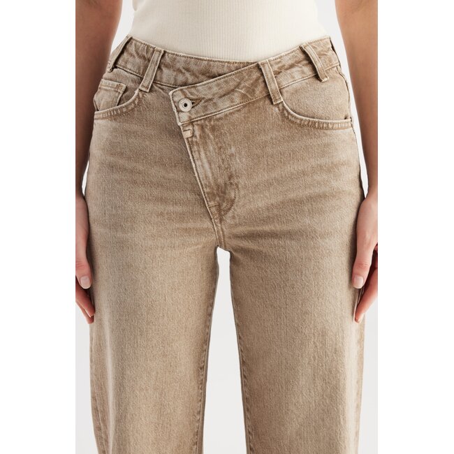 Cup of Joe cora jeans peaunut denim