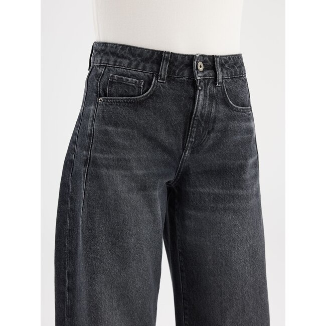 Cup of Joe barrel jeans clara black vintage