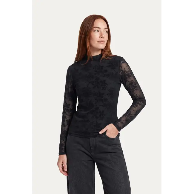 G-Maxx  gwyneth top black