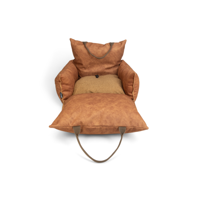 Beeztees Lua - Autostoel Hond - Cognac - 55x55x40 cm