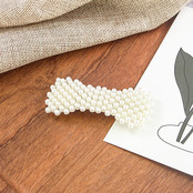 Haarknip offwhite parelstrik *