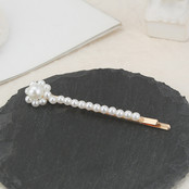 Haarspeld / haarschuif met parels bloemvorm