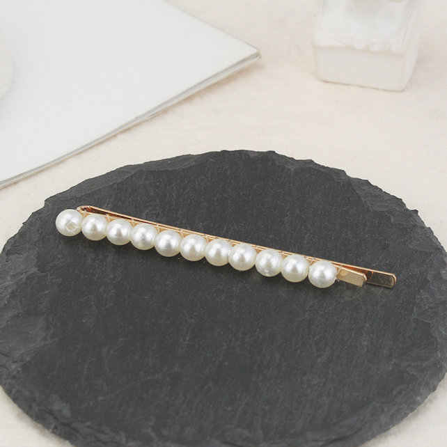 Haarspeld / haarschuif met parels langwerpig