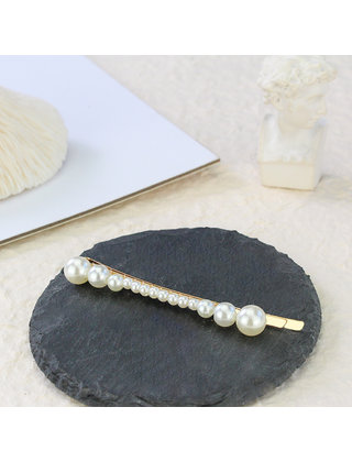 Haarspeld / haarschuif met kleine parels in het midden