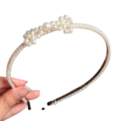 Haarband met parelmoer kralen