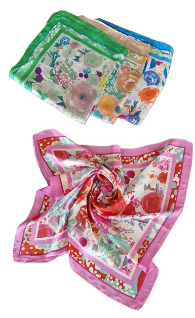 Sjaaltje met bloemenprint - fuchsia