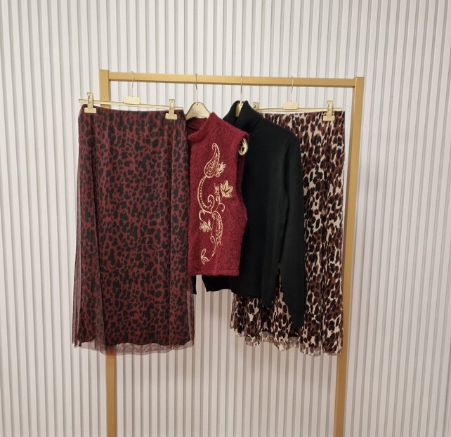 Rok Iris - bordeaux/zwart mesh