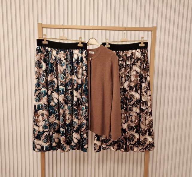 Rok Marja - marine/petrol patroon