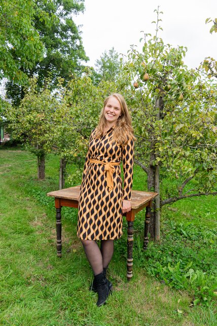 Jurk Benthe - zwart/mosterdgeel