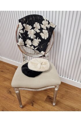 Sjaal met bloemen - zwart/wit