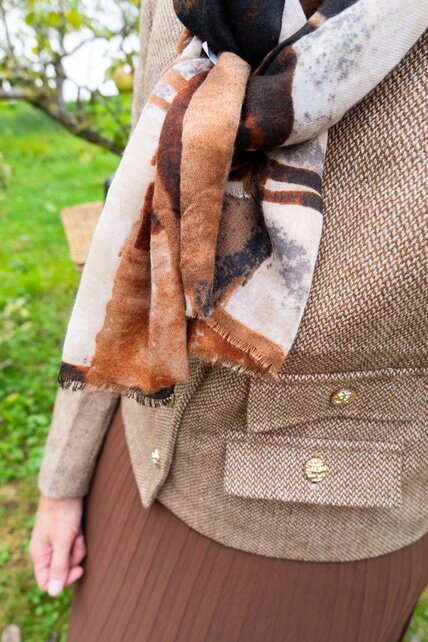 Jasje Lizette - bruin