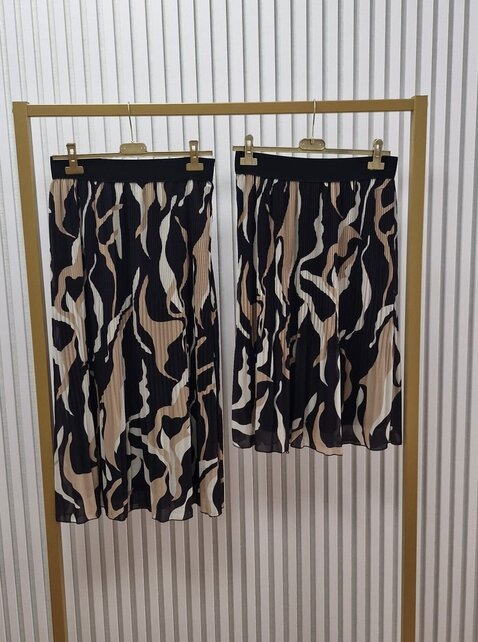 Rok plissé kort model - zwart/beige