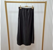 Rok Joanne - zwart satijn