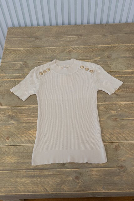 Truitje Saar - beige