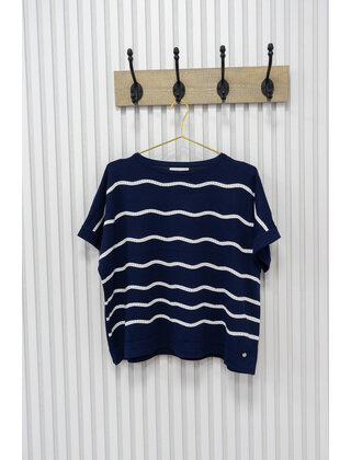 Truitje Marga - donkerblauw/offwhite