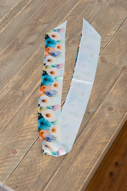 Sjaal smal - bloem blauw/zachtgeel