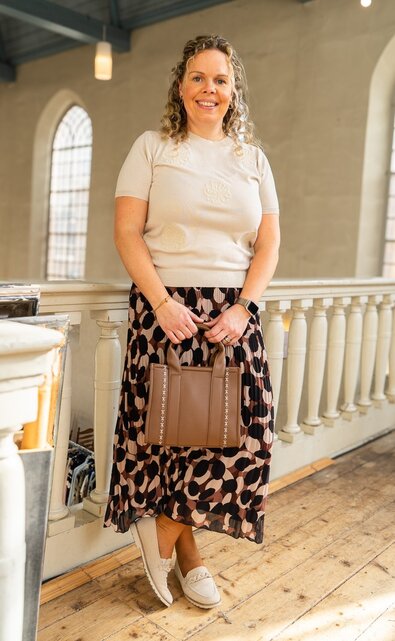 Rok plissé kort model - dessin zwart/beige