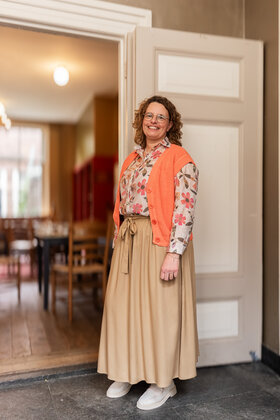 Vest Tamara - koraal