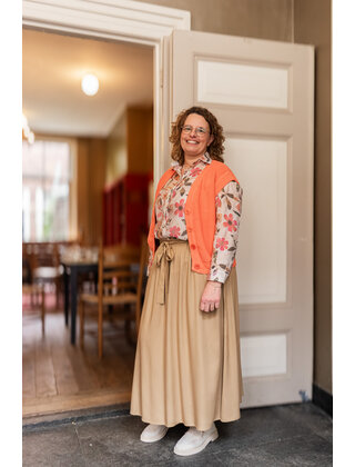 Vest Tamara - koraal