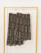 Rok plissé kort model - paisley zwart/groen