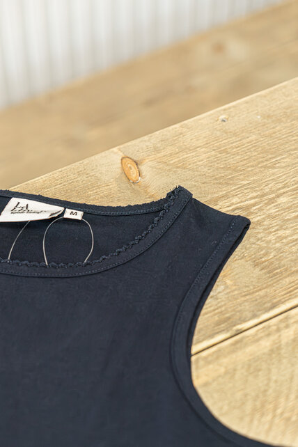 Dames shirt Loes picotrandje zonder mouw - marine