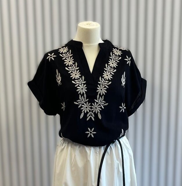 Blouse Adrienne - zwart