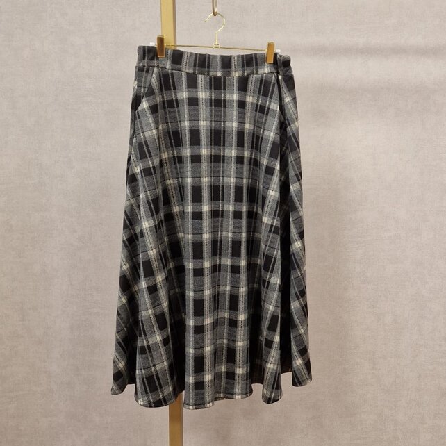 Rok Angeline - ruit bruin