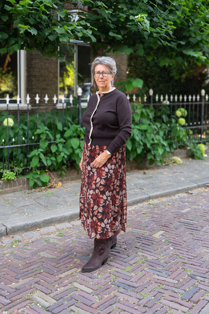 Rok plissé kort model - bladeren bruin