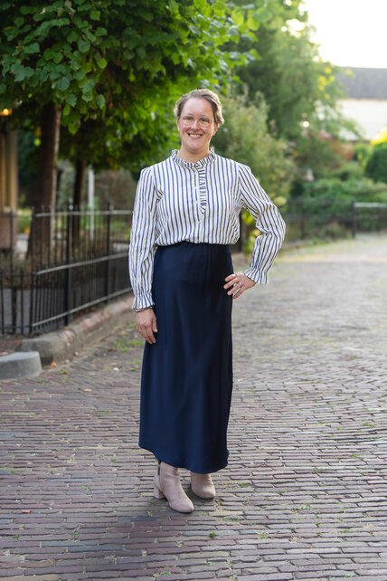 Rok Joanne - donkerblauw satijn