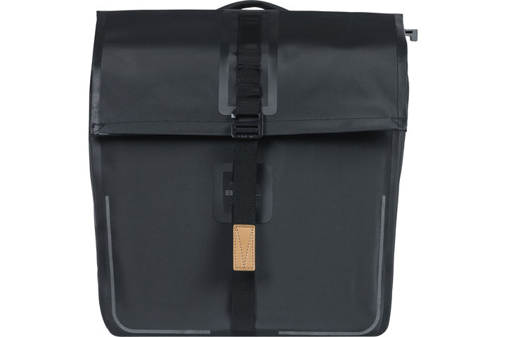 Basil fietstas dubbel Urban dry black MIK 50L 3