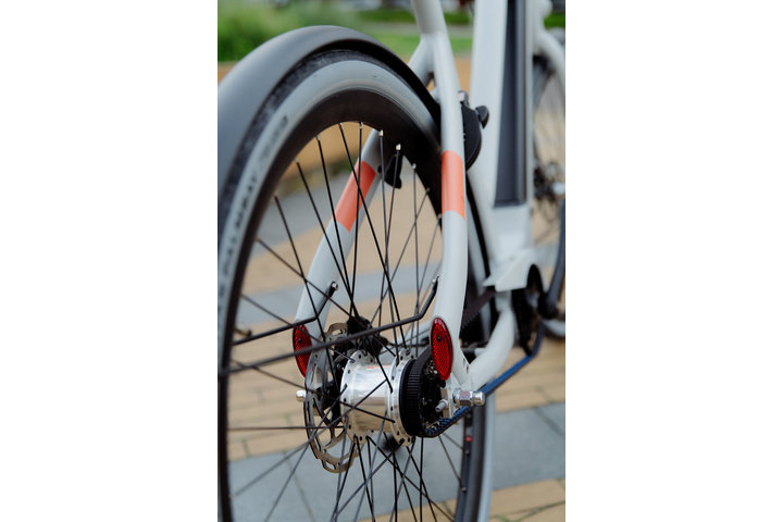 Cortina E-Blau Damesfiets 28 inch 57cm DB8 belt 11