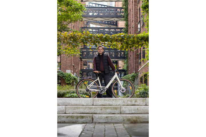 Altec Dance Elektrische Damesfiets 28 inch 48cm Belt 16