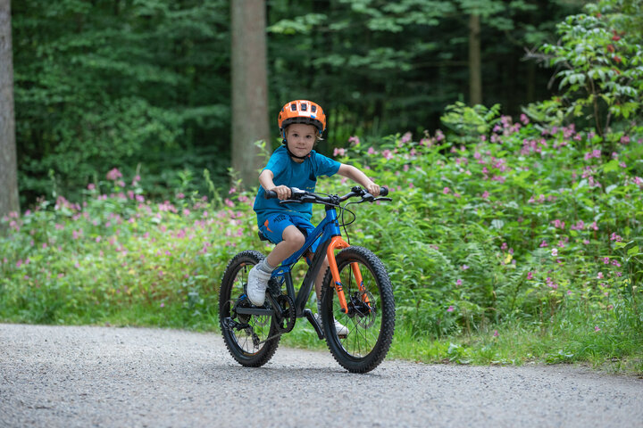 CUBE ACID 200 Schijfremmen 20 inch Mountainbike 7v 12