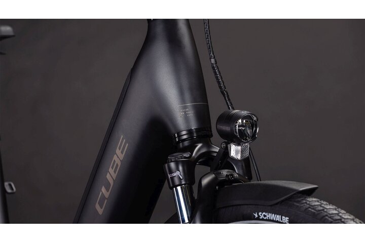 Cube Supreme Hybrid Comfort Pro 600 Elektriche Damesfiets 28 inch 54cm Enviolo 8