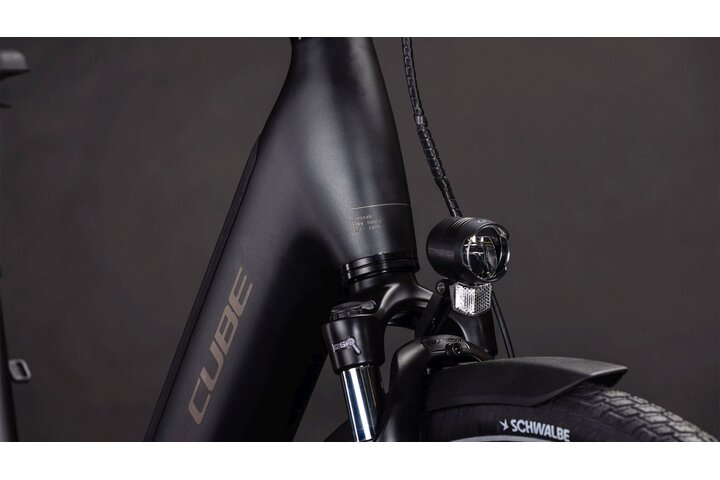 Cube Supreme Hybrid Comfort Pro 600 Elektriche Damesfiets 28 inch 50cm Enviolo 8