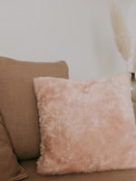 Kussen roze vierkant lang haar