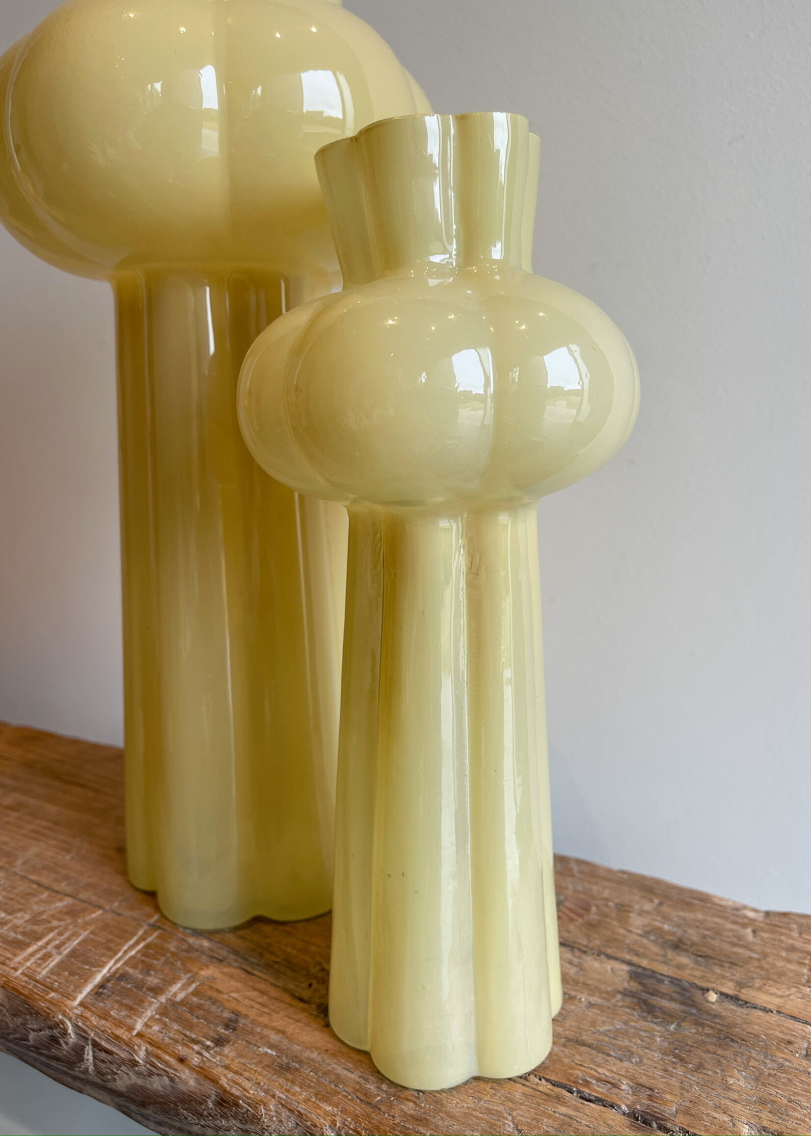 Vaas glas 'yellow' bubble langwerpig lange hals M