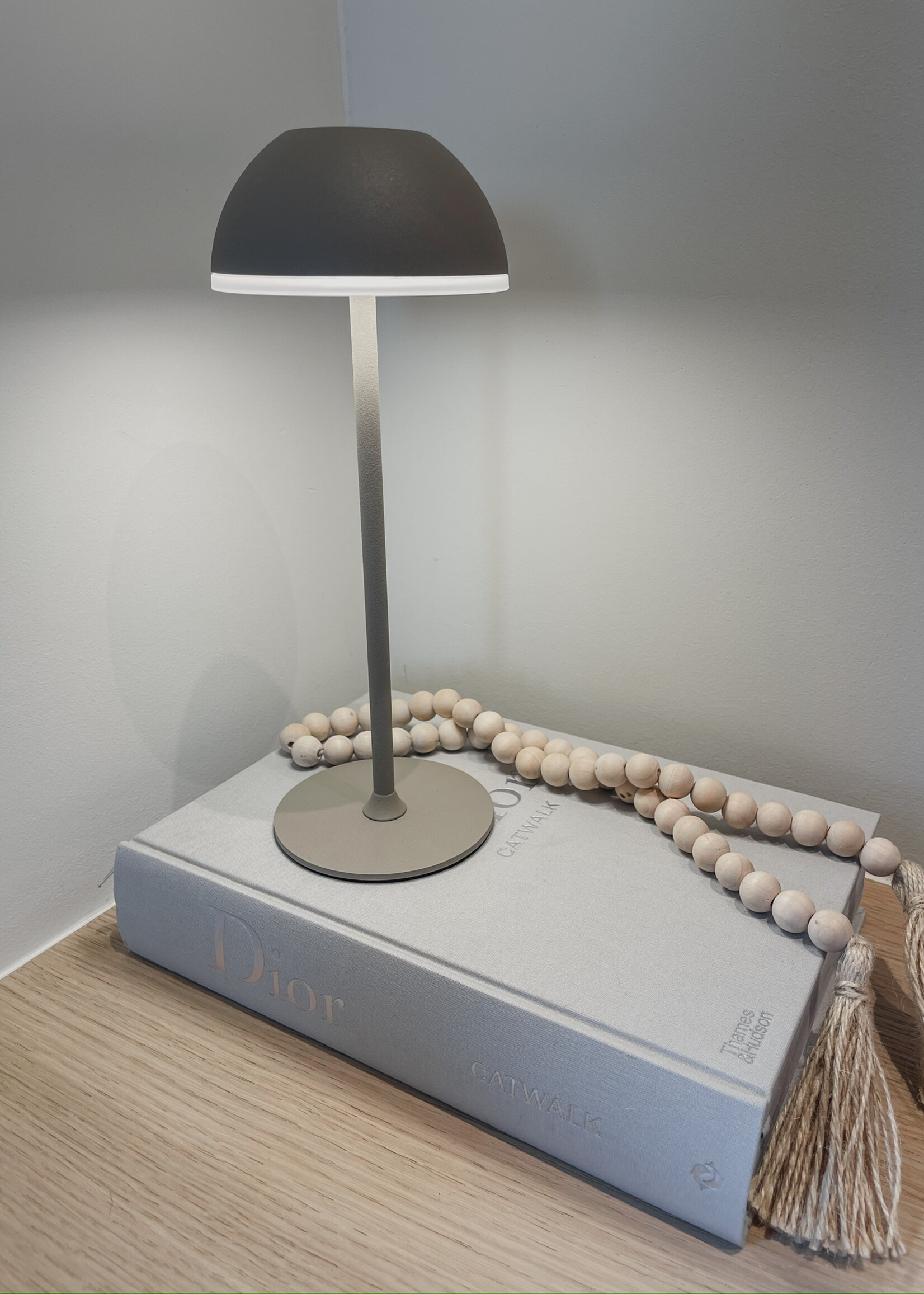 Tafellampje LED beige