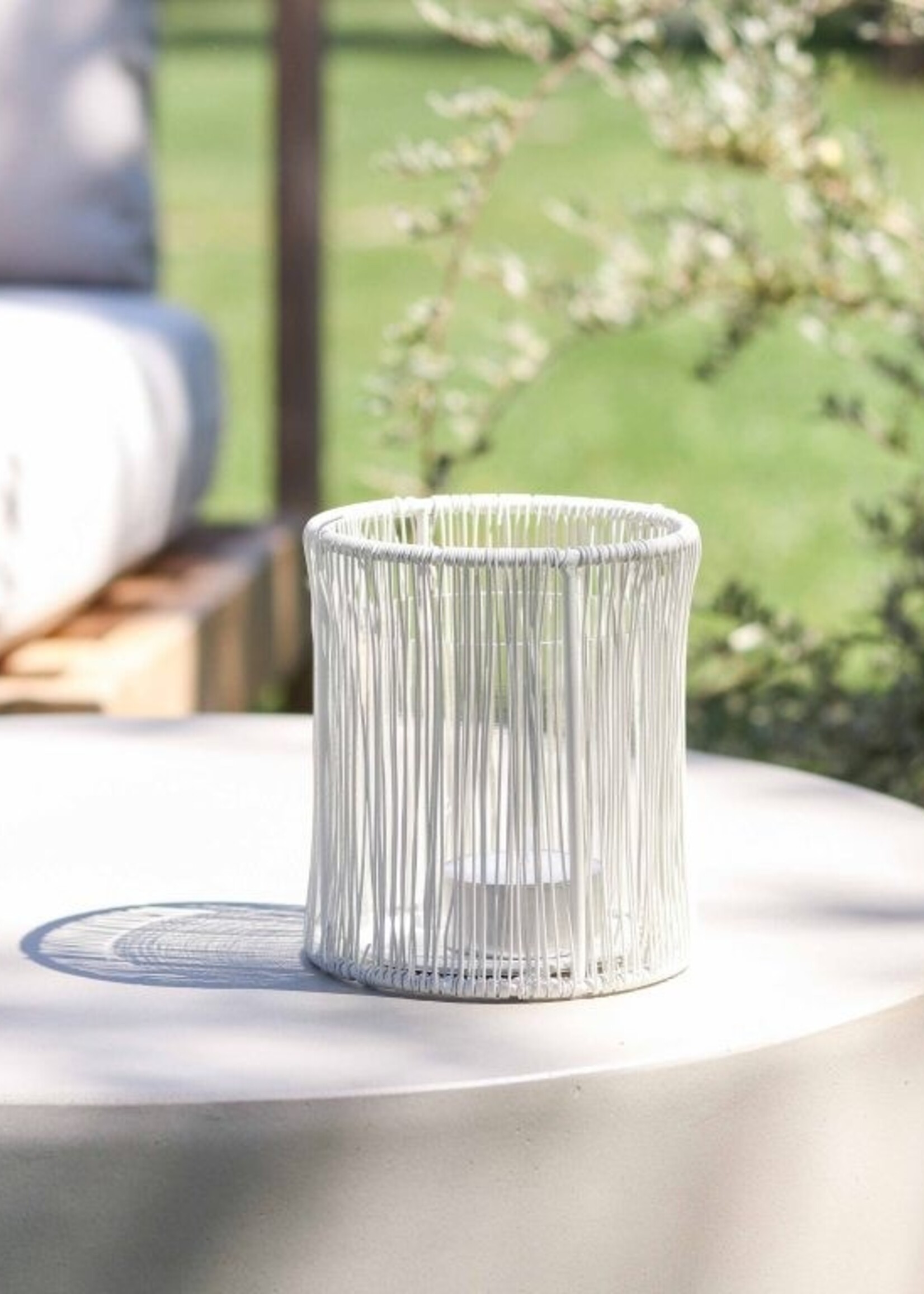 Theelicht wit draad rond