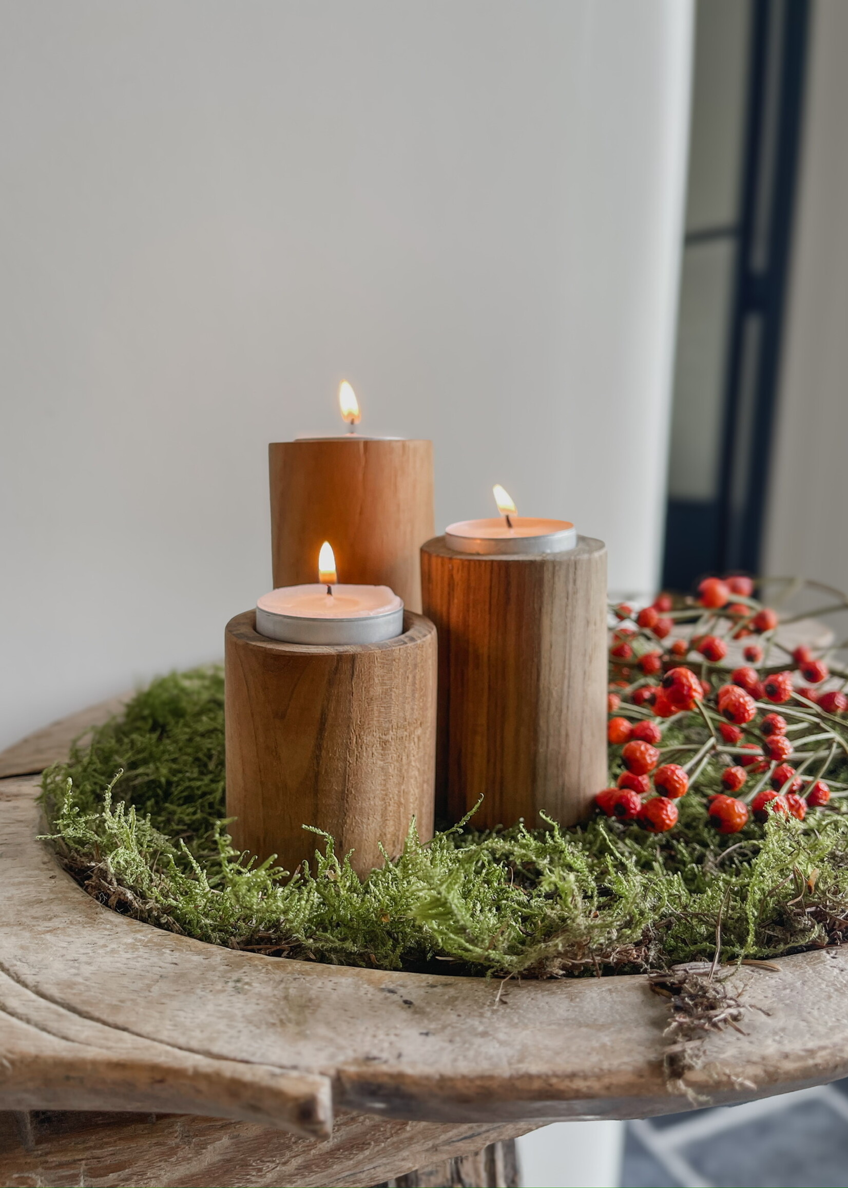 Theelichthouder stronkje teak XS