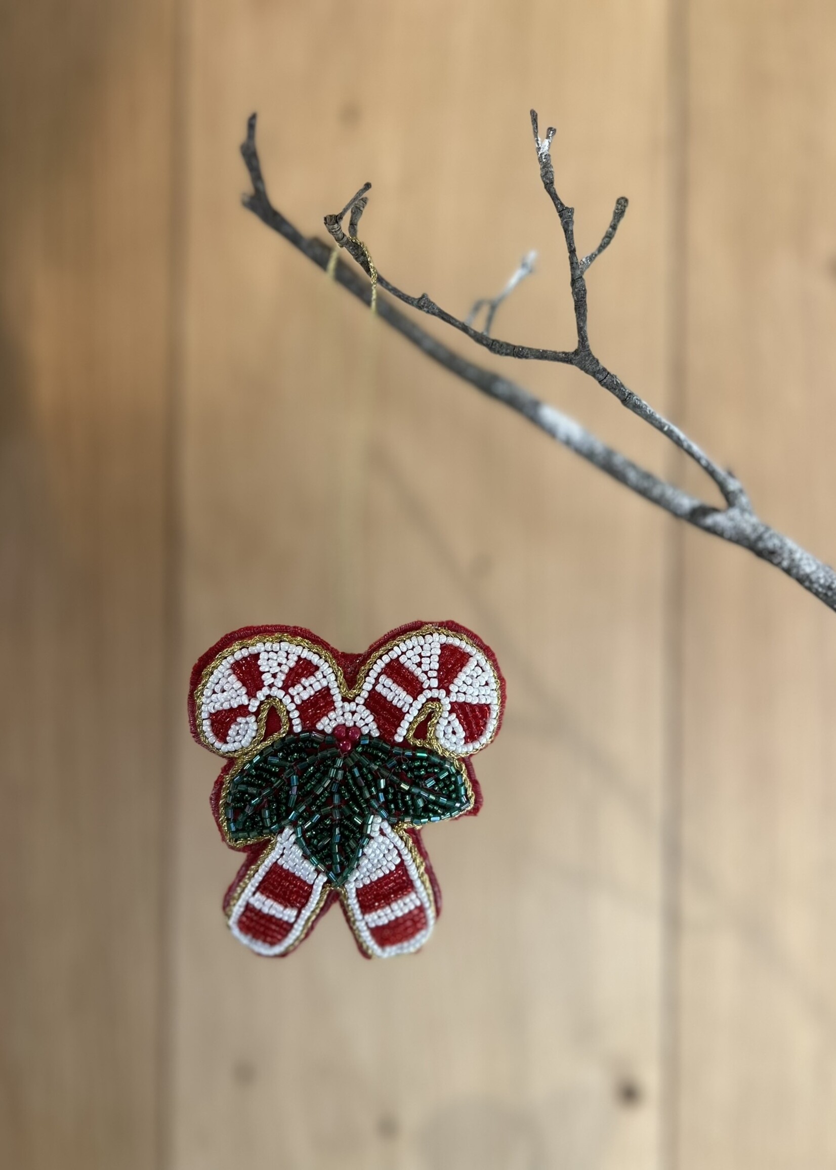 Kersthanger met kralen 'candy cane'