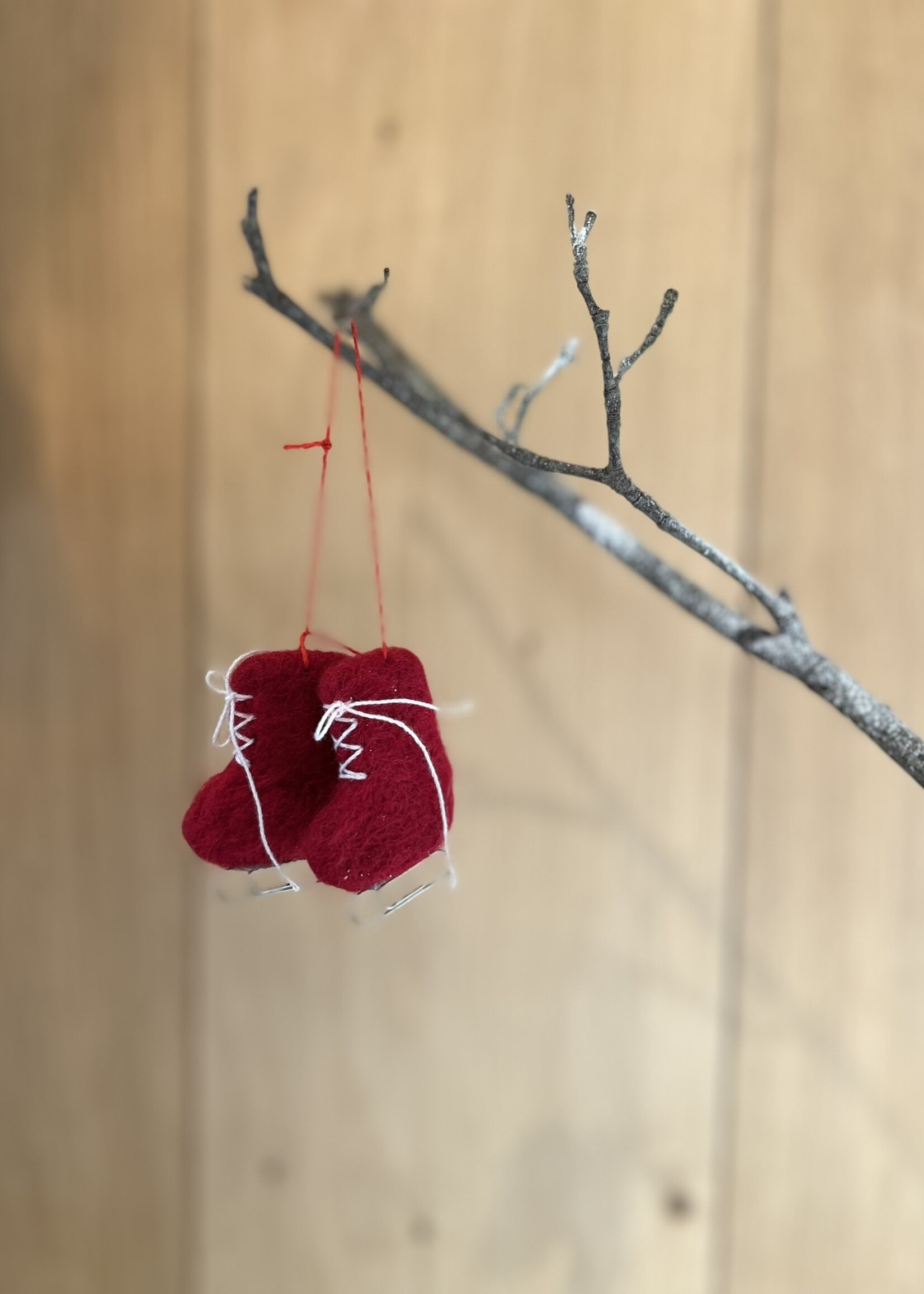 Wollen kersthanger schaats