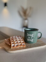 Retro mok 'hug in a mug'