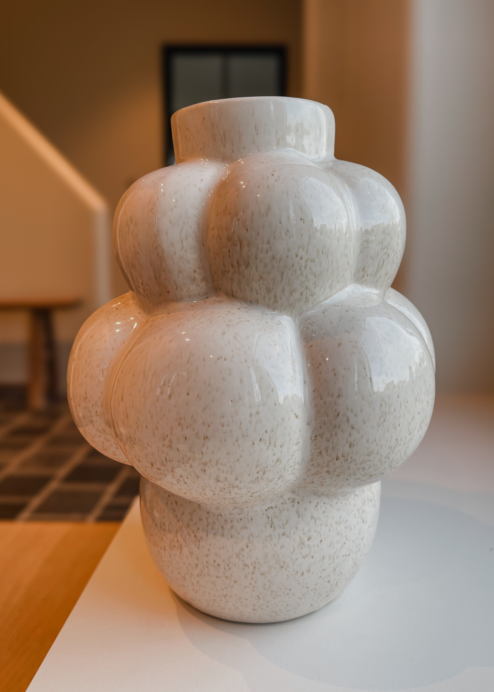 Vaas crème spikkel bubble smal