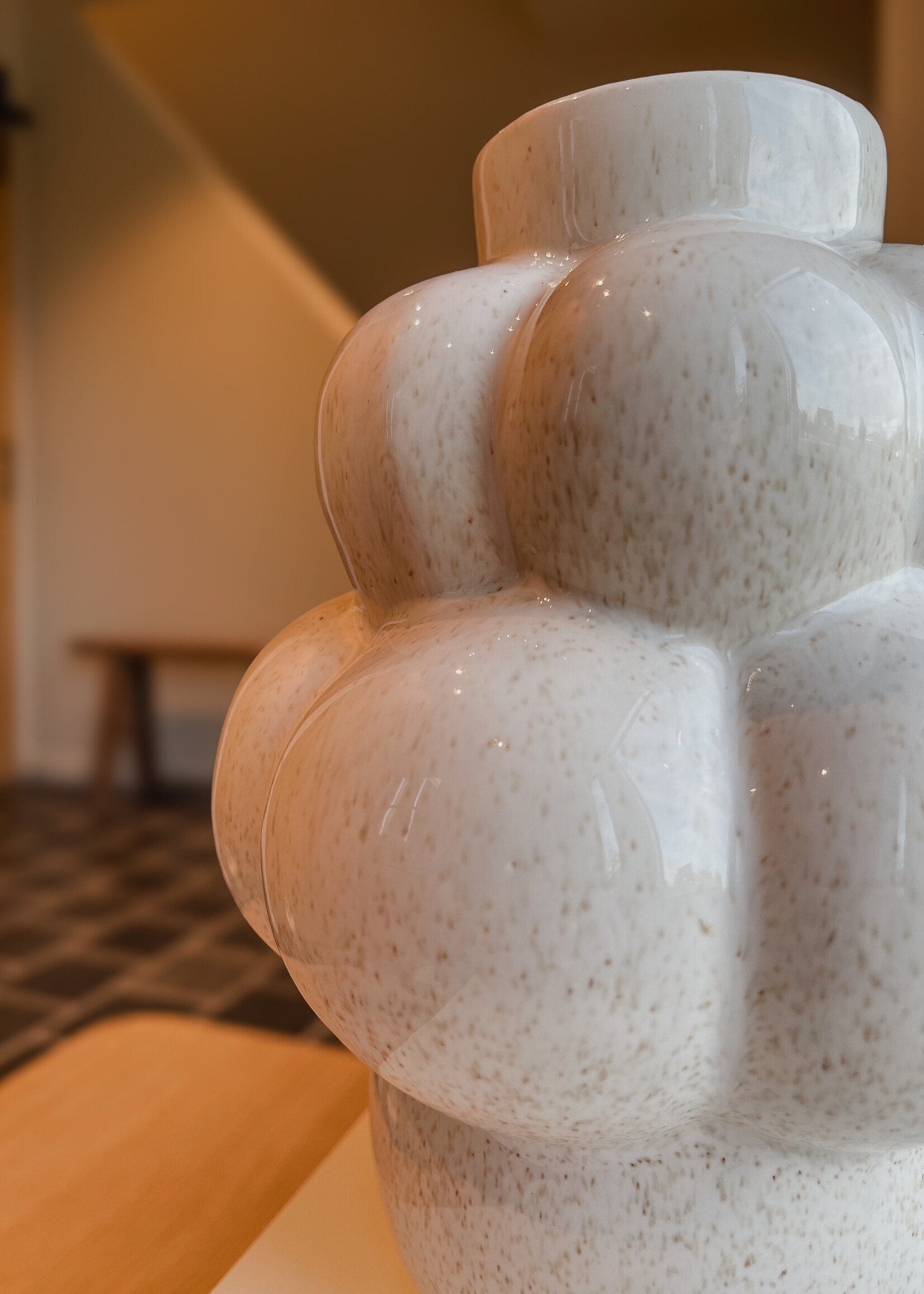 Vaas crème spikkel bubble smal