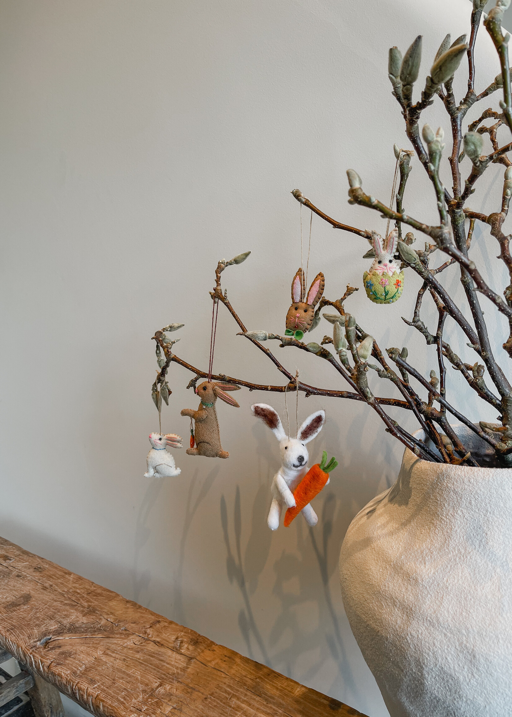 Paashanger konijn geel ei