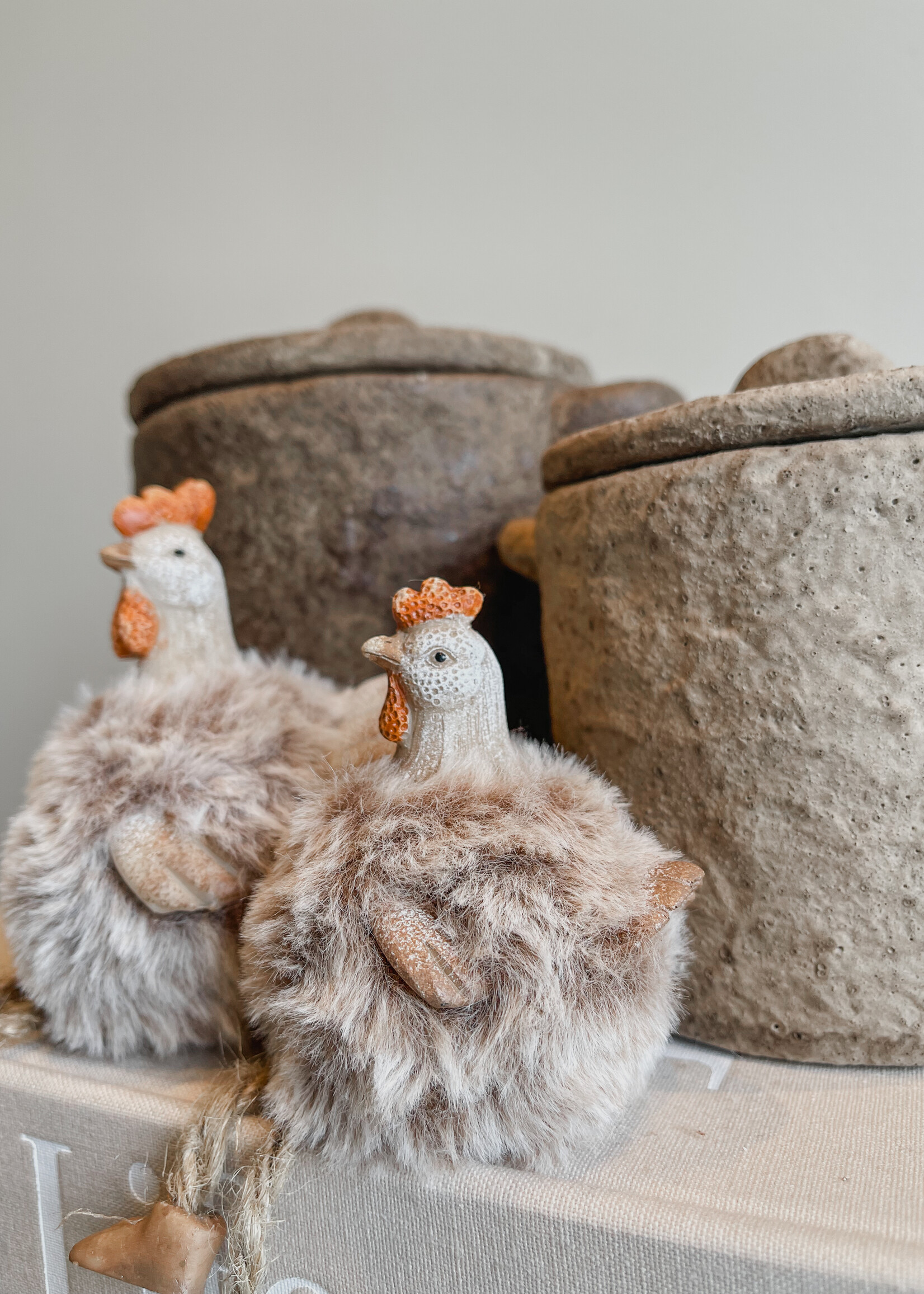 Kip hangpootjes fluffy S