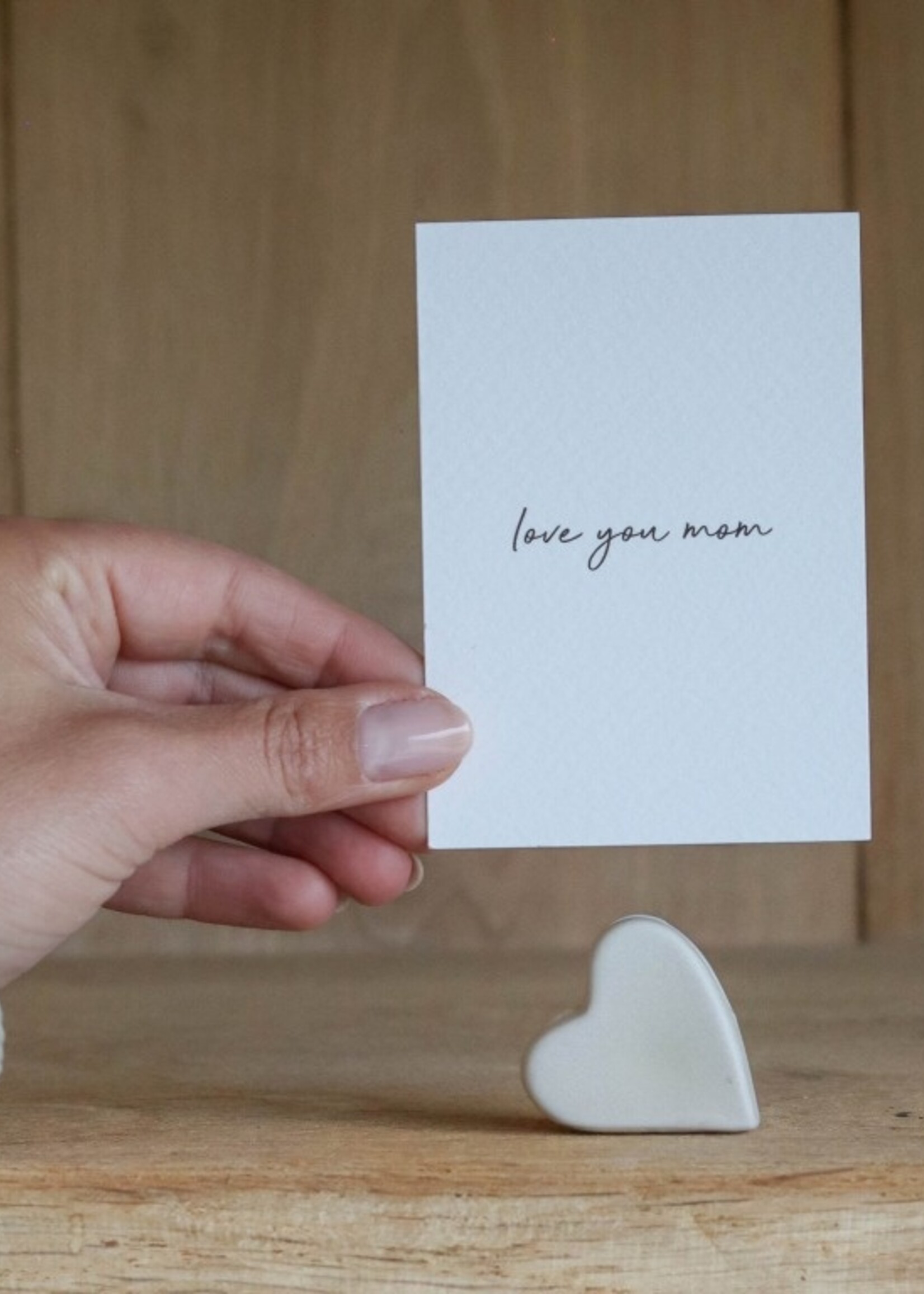 Kaarthouder met kaart 'love you mom'